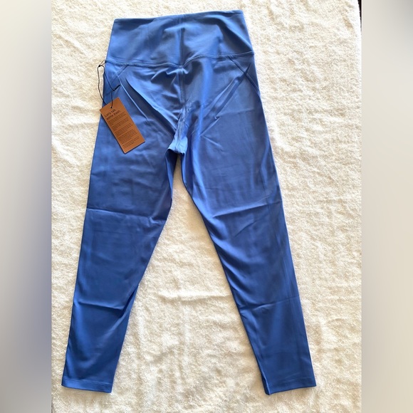 NWT Girlfriend Collective Prism Compressive High-Rise Legging, M [LIM. ED. CLR] - Picture 9 of 9